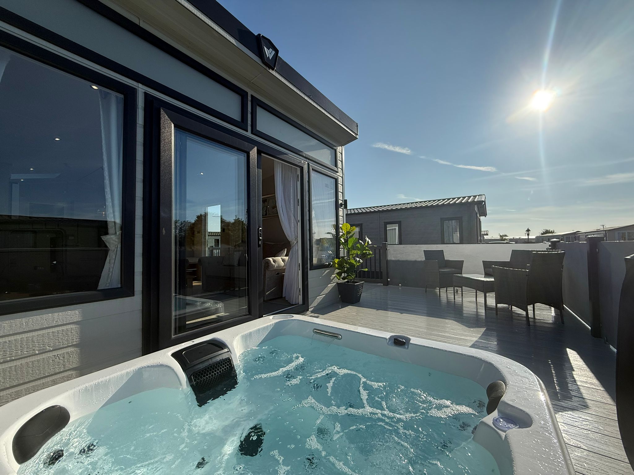 The Retreat 12A interior 4