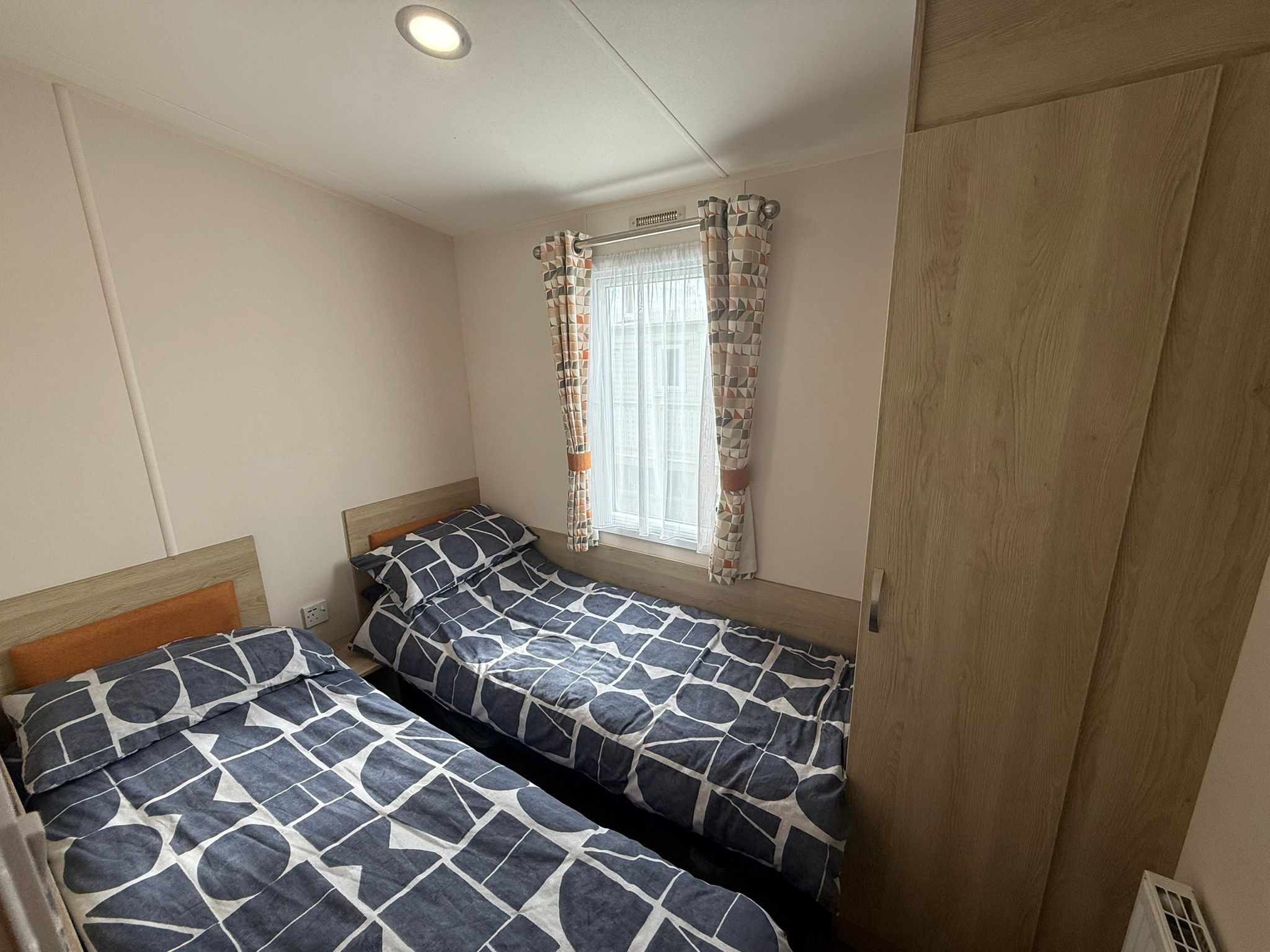 Sherwood 343 interior 7